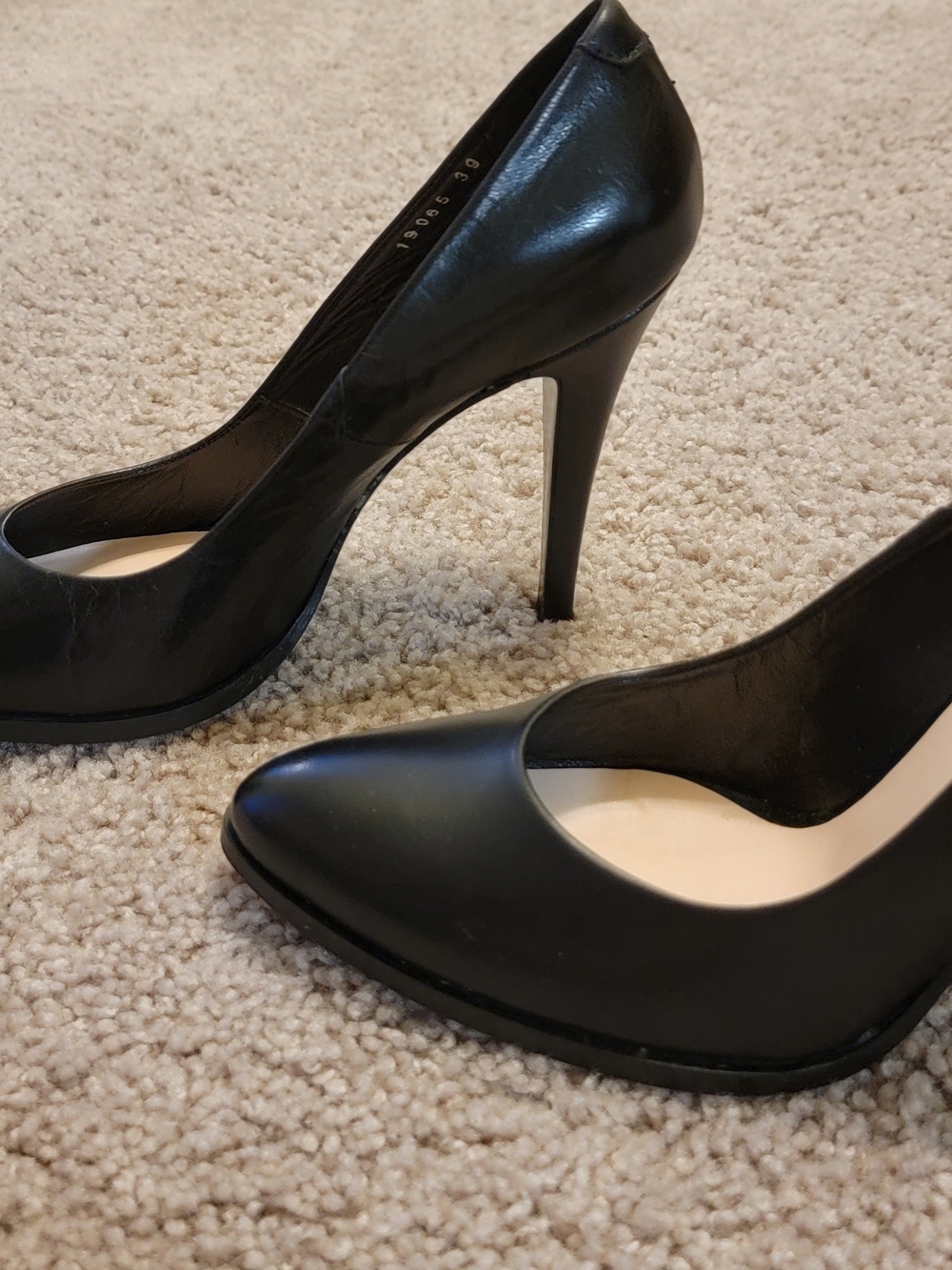 Size 39 George Hogg Black Leather Pointed-Toe Heels Premium European Brand